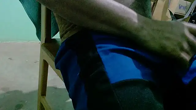 Snapshot of paulo666k chatting on 03-04-26, 01:22 paulo666k online show from 03-04-26, 01:22