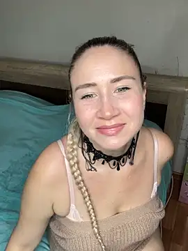 Nikusia online show from 03-22-25, 10:39