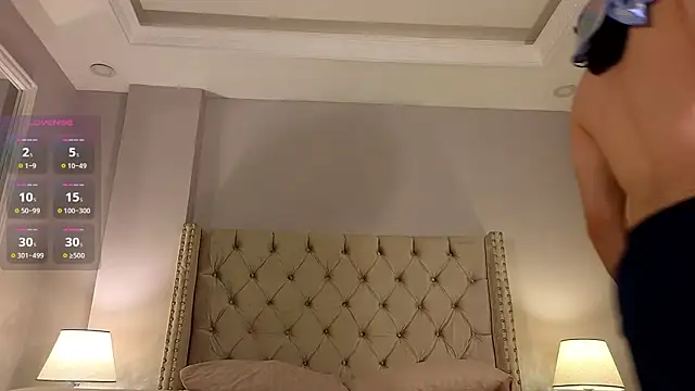 Snapshot of FreyrVik chatting on 10-10-25, 04:39 FreyrVik online show from 10-10-25, 04:39