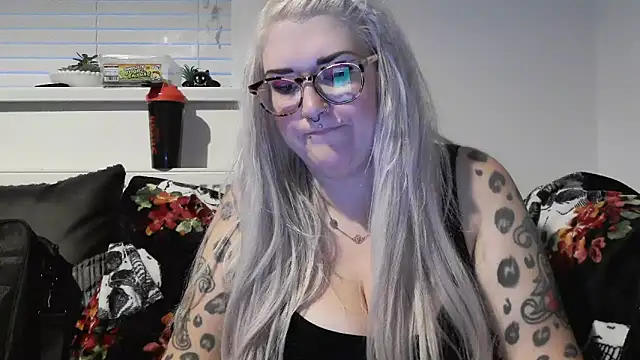 Sizzling Indie36 online show from 09-17-25, 06:09