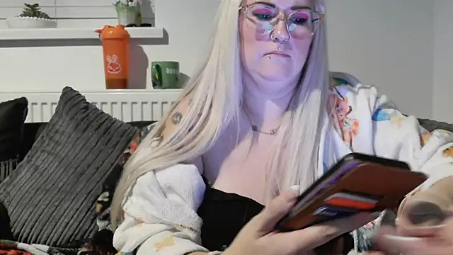 Sizzling Indie36 online show from 09-29-25, 08:46