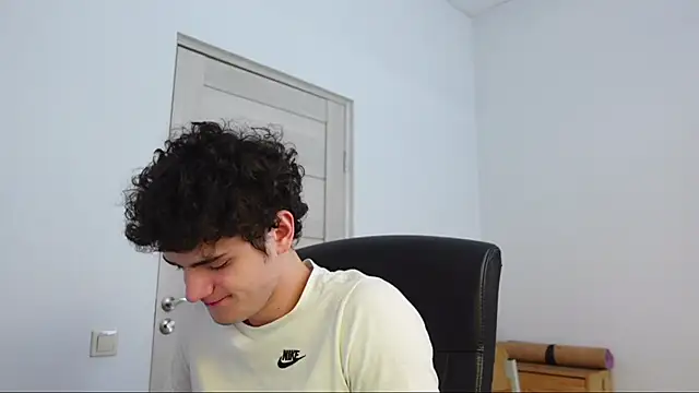 Brad Holloway online show from 03-31-26, 01:44