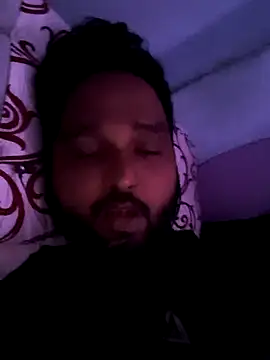 Snapshot of John96999 chatting on 09-27-25, 09:20 John96999 online show from 09-27-25, 09:20