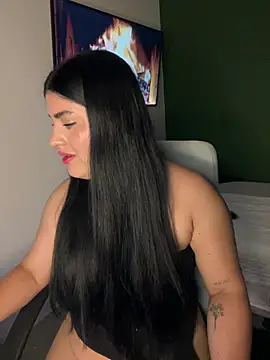 pareja curiosa19 online show from 06-04-26, 01:11