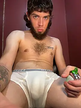 Snapshot of bwcizThrobbing chatting on 11-18-25, 11:25 bwcizThrobbing online show from 11-18-25, 11:25