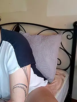 Snapshot of emiliemilf chatting on 01-15-26, 07:17 emiliemilf online show from 01-15-26, 07:17