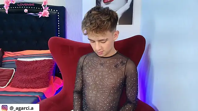 LiamWildx20 online show from 09-25-25, 04:38