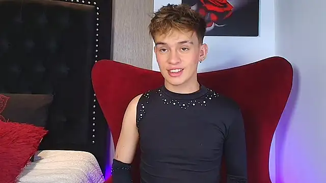 LiamWildx20 online show from 10-14-25, 05:08