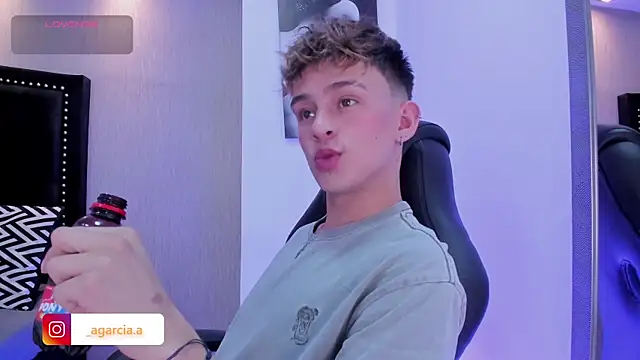 LiamWildx20 online show from 04-08-26, 04:12