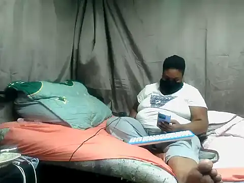 Berrylick online show from 04-14-26, 07:58