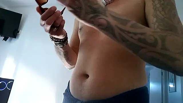 Snapshot of TAIZ69WORLD chatting on 11-05-25, 06:52 TAIZ69WORLD online show from 11-05-25, 06:52