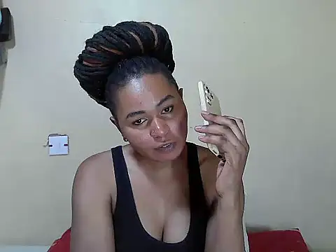 Creamy-Aisha online show from 11-16-25, 09:48