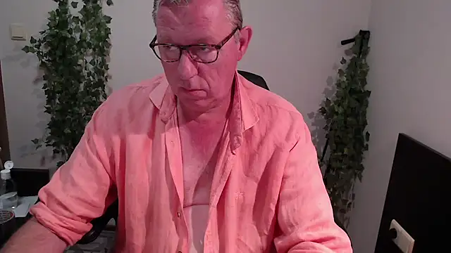 JamesBauer online show from 09-24-25, 03:32