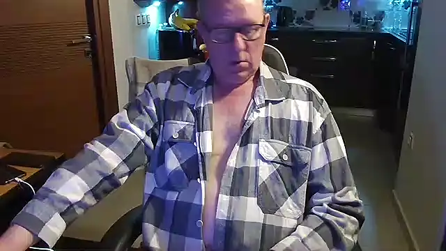 JamesBauer online show from 02-17-26, 04:31