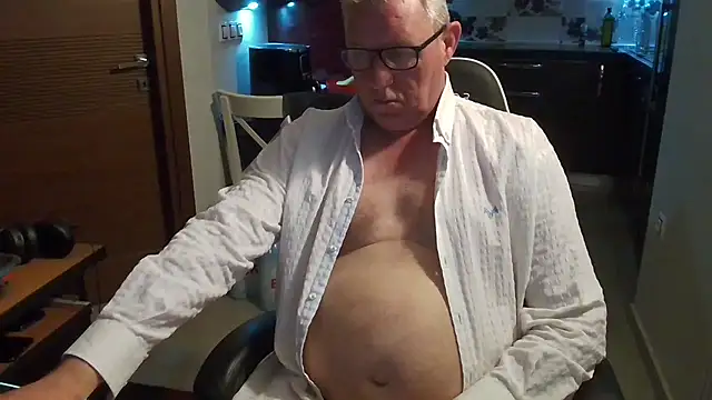 JamesBauer online show from 03-04-26, 04:18