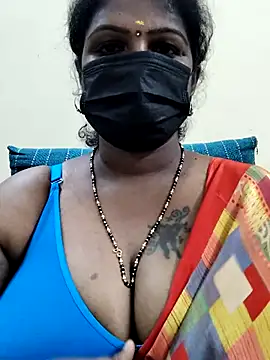 Snapshot of poojaa-rani chatting on 03-18-25, 05:10 poojaa-rani online show from 03-18-25, 05:10