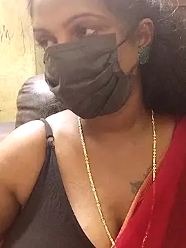 Snapshot of poojaa-rani chatting on 09-29-25, 04:01 poojaa-rani online show from 09-29-25, 04:01