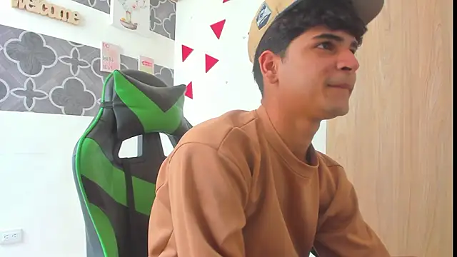 317894 online show from 03-01-26, 05:37