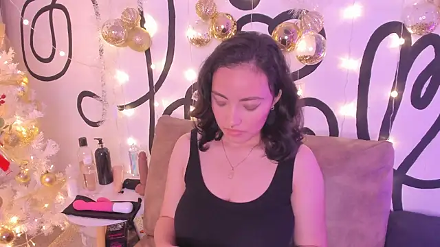 Snapshot of Angelica_Moon21 chatting on 11-08-25, 05:07 Angelica Moon21 online show from 11-08-25, 05:07