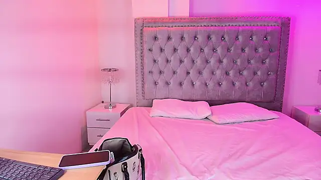 Lia adamsss online show from 12-17-25, 12:49