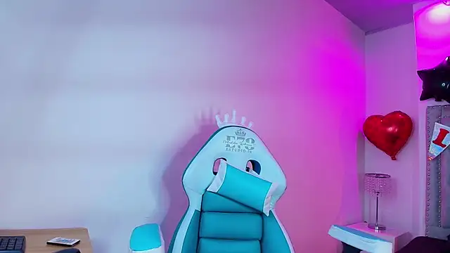 Lia adamsss online show from 02-12-26, 03:34