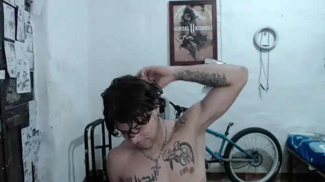 Snapshot of billykink chatting on 10-14-25, 09:59 billykink online show from 10-14-25, 09:59