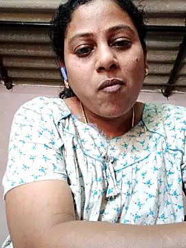 Snapshot of JENNIFERtamil chatting on 03-21-26, 07:46 JENNIFERtamil online show from 03-21-26, 07:46