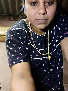Snapshot of JENNIFERtamil chatting on 03-25-26, 07:36 JENNIFERtamil online show from 03-25-26, 07:36