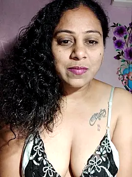 Snapshot of JENNIFERtamil chatting on 03-29-26, 07:14 JENNIFERtamil online show from 03-29-26, 07:14