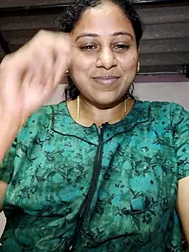 Snapshot of JENNIFERtamil chatting on 04-07-26, 07:42 JENNIFERtamil online show from 04-07-26, 07:42