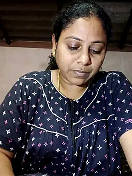 Snapshot of JENNIFERtamil chatting on 04-08-26, 07:41 JENNIFERtamil online show from 04-08-26, 07:41