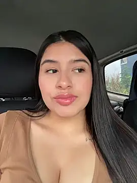 andrea gomes  online show from 07-11-26, 10:11
