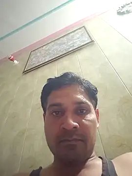 johnny8731 online show from 04-06-26, 05:14