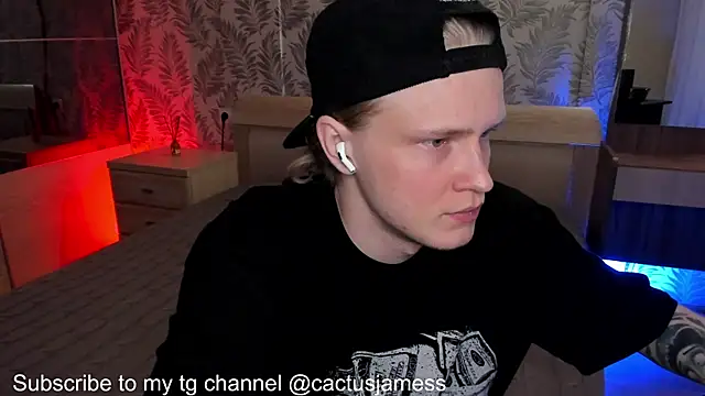 Snapshot of Cactus__James chatting on 10-24-25, 06:04 Cactus James online show from 10-24-25, 06:04