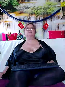 QueenPammy1 online show from 12-04-25, 09:07