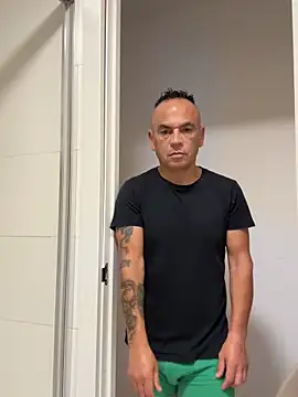 mateocali25 online show from 05-15-26, 04:14