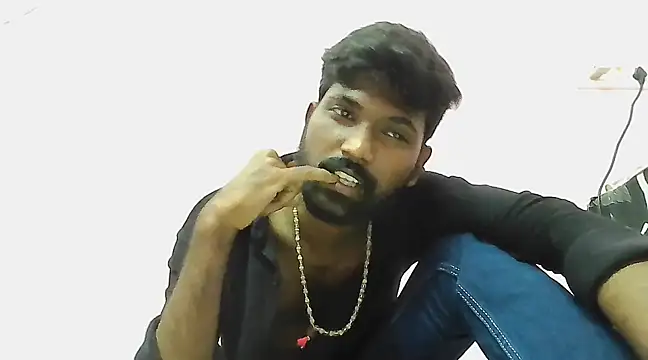 Snapshot of dusky-body chatting on 03-20-25, 05:15 dusky-body online show from 03-20-25, 05:15