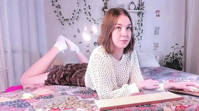 Snapshot of unexpected_twist chatting on 03-18-25, 10:25 unexpected twist online show from 03-18-25, 10:25