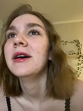 Snapshot of unexpected_twist chatting on 03-19-25, 07:40 unexpected twist online show from 03-19-25, 07:40