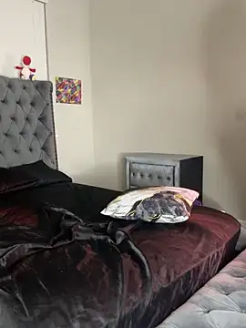 piscesaurora online show from 03-19-25, 10:33