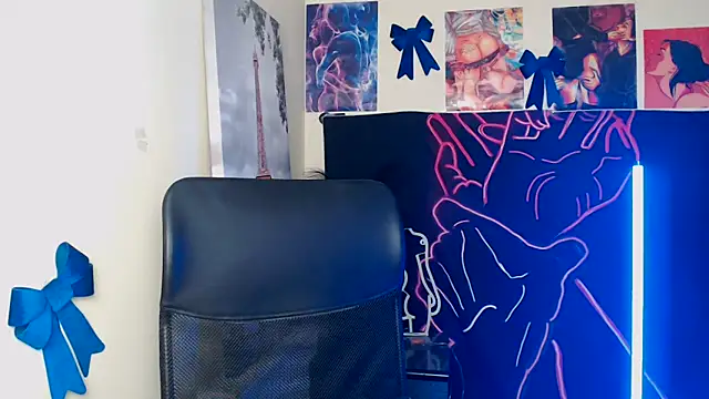 VanessaRey  online show from 04-06-26, 04:30