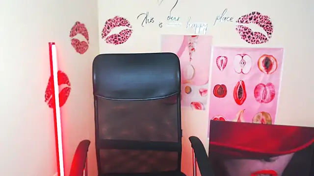 VanessaRey  online show from 04-19-26, 06:10