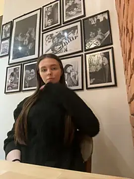 MilaBee online show from 03-21-25, 09:23