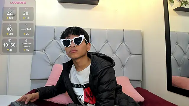 Ethan Westt online show from 03-21-25, 05:34