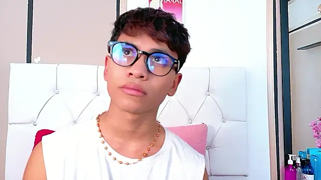 Ethan Westt online show from 03-17-26, 08:01