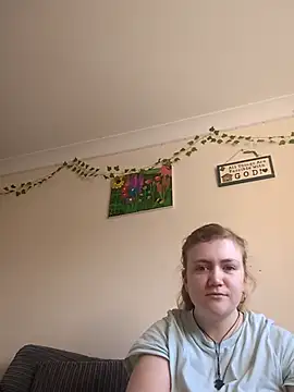 Snapshot of ShereeJenkins chatting on 03-18-25, 12:03 ShereeJenkins online show from 03-18-25, 12:03