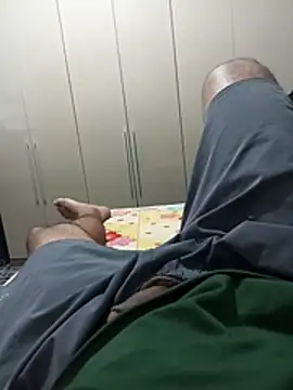 JovanRJ online show from 04-10-26, 10:03