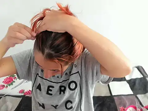 Snapshot of DulceXmile chatting on 10-22-25, 07:46 DulceXmile online show from 10-22-25, 07:46