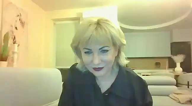 Snapshot of GabrielleTrue chatting on 03-21-25, 07:35 GabrielleTrue online show from 03-21-25, 07:35