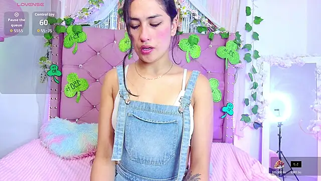 kity x online show from 03-17-26, 07:39